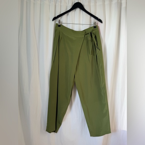 Joie silk pants. Size 12 - Picture 4 of 12